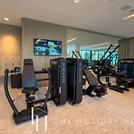Lux The Palace Residence Suite 2