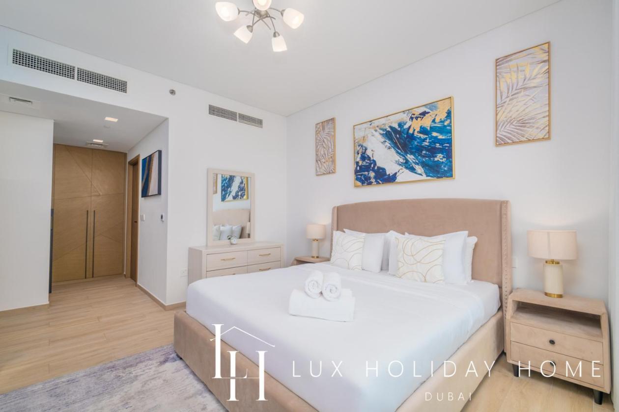 Lux The Palace 2 *